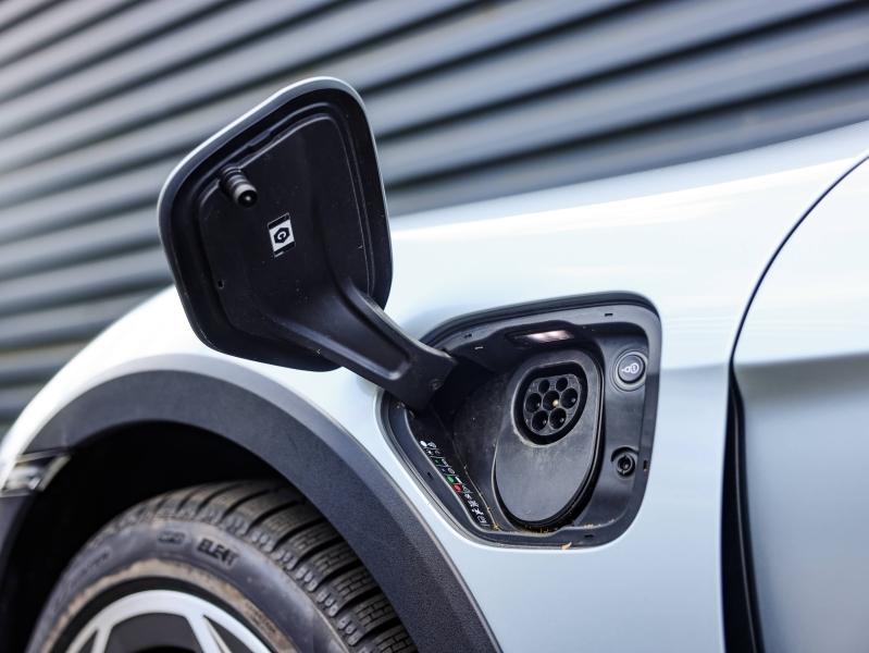 Voitures occasions PORSCHE Taycan Cross Turismo 4 Villeneuve-d'Ascq