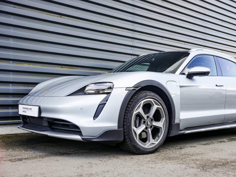 Voitures occasions PORSCHE Taycan Cross Turismo 4 Villeneuve-d'Ascq