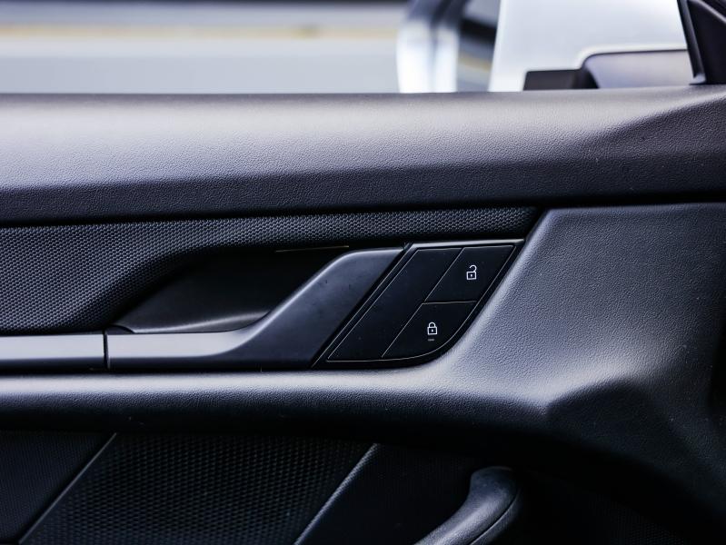 Voitures occasions PORSCHE Taycan Cross Turismo 4 Villeneuve-d'Ascq