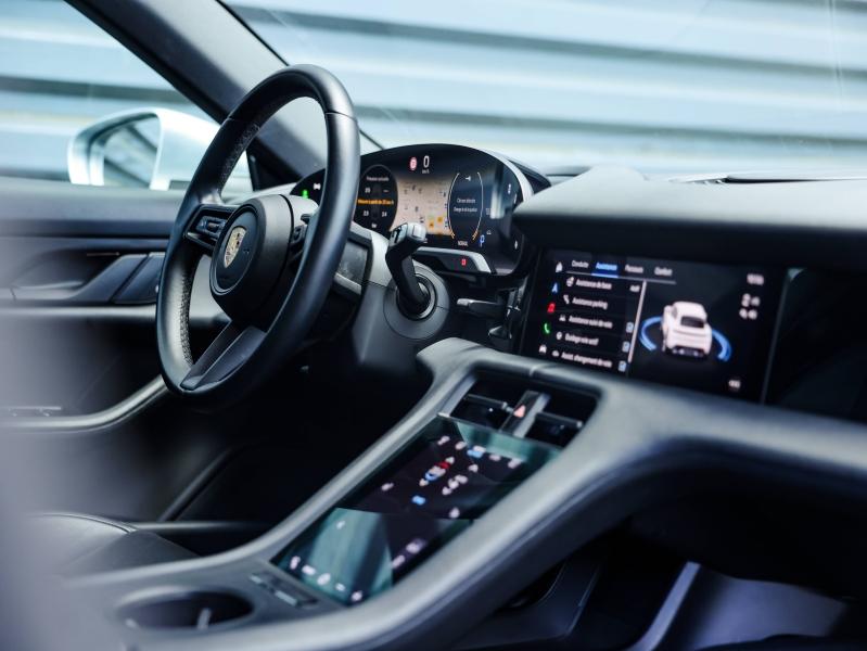 Voitures occasions PORSCHE Taycan Cross Turismo 4 Villeneuve-d'Ascq