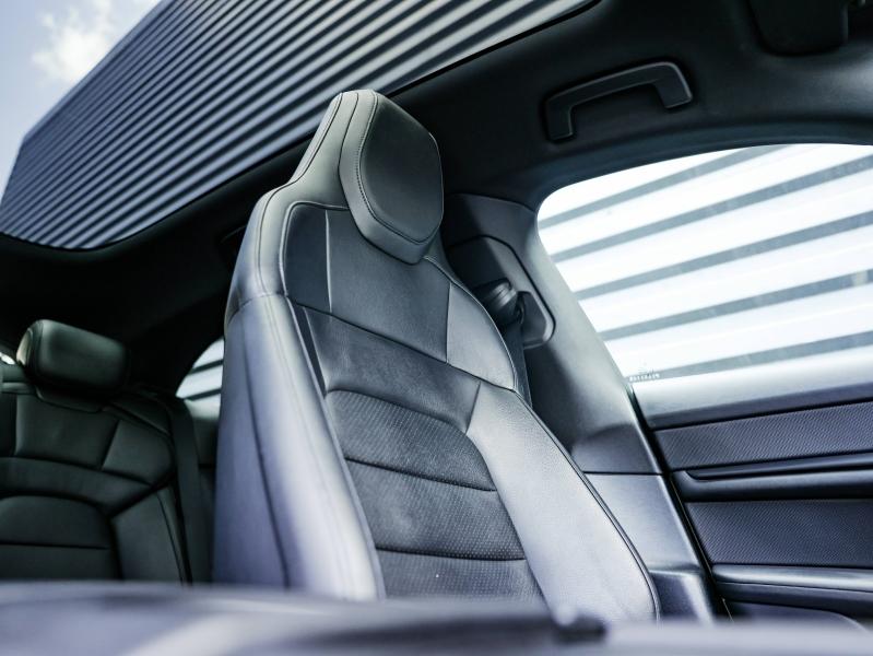 Voitures occasions PORSCHE Taycan Cross Turismo 4 Villeneuve-d'Ascq