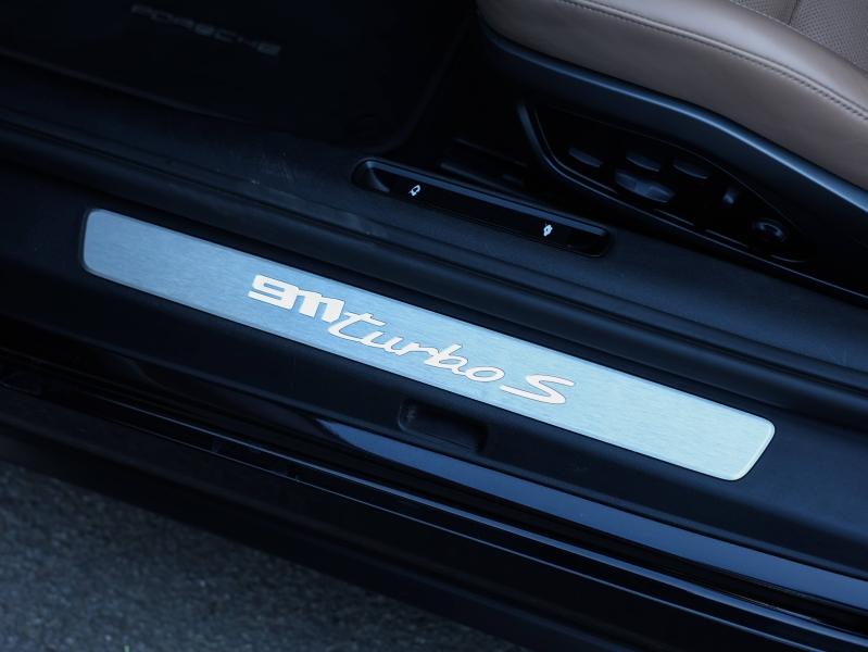 Voitures occasions PORSCHE 911 Cabriolet Turbo S Villeneuve-d'Ascq