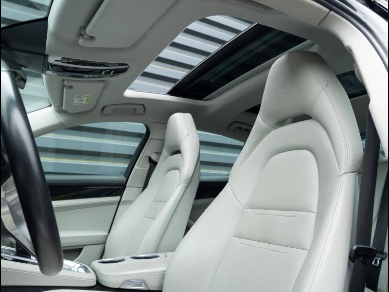 Voitures occasions PORSCHE PANAMERA 4 E-Hybrid Villeneuve-d'Ascq