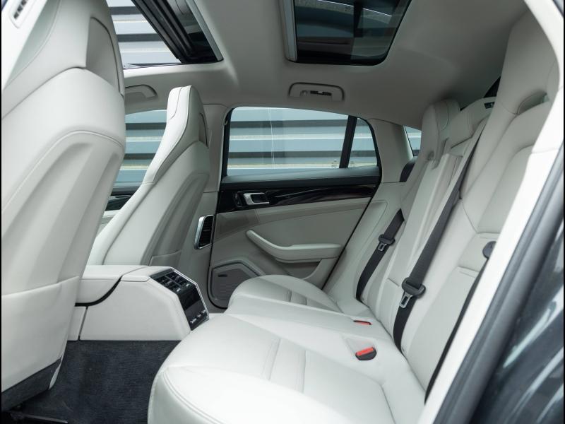 Voitures occasions PORSCHE PANAMERA 4 E-Hybrid Villeneuve-d'Ascq