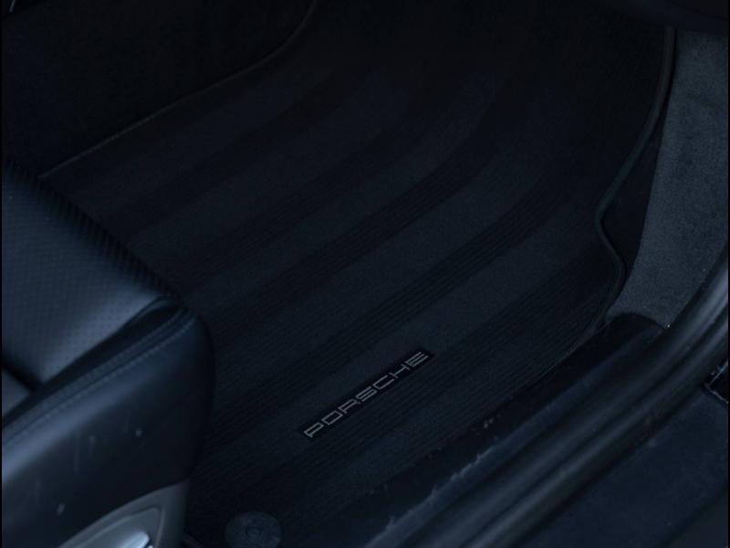 Voitures occasions PORSCHE 911 Coupe GTS Villeneuve-d'Ascq