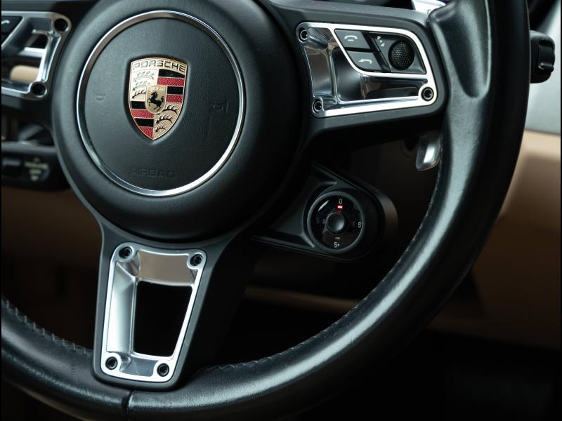 Voitures occasions PORSCHE MACAN Turbo Villeneuve-d'Ascq