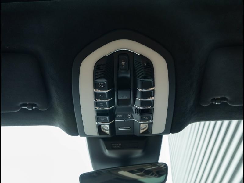 Voitures occasions PORSCHE MACAN Turbo Villeneuve-d'Ascq