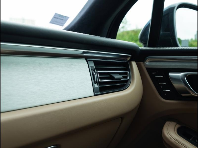 Voitures occasions PORSCHE MACAN Turbo Villeneuve-d'Ascq
