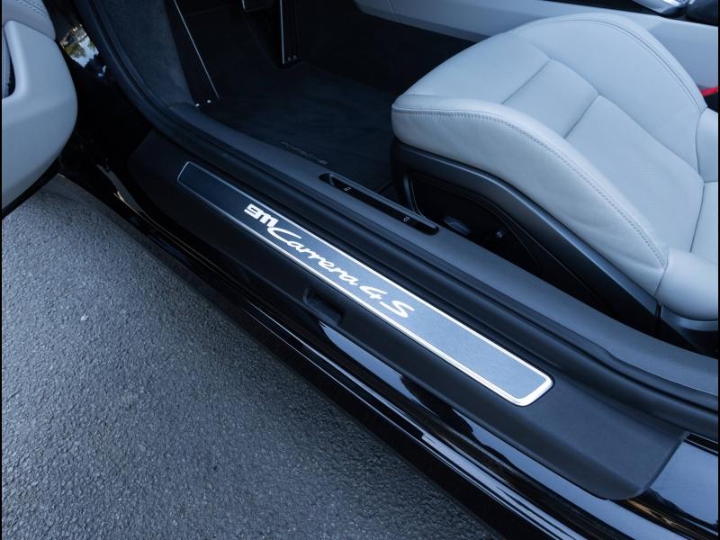 Voitures occasions PORSCHE 911 Cabriolet Carrera 4S Villeneuve-d'Ascq