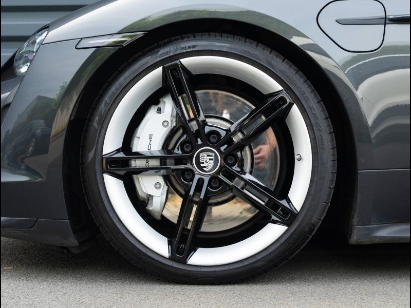 Voitures occasions PORSCHE Taycan Turbo Villeneuve-d'Ascq