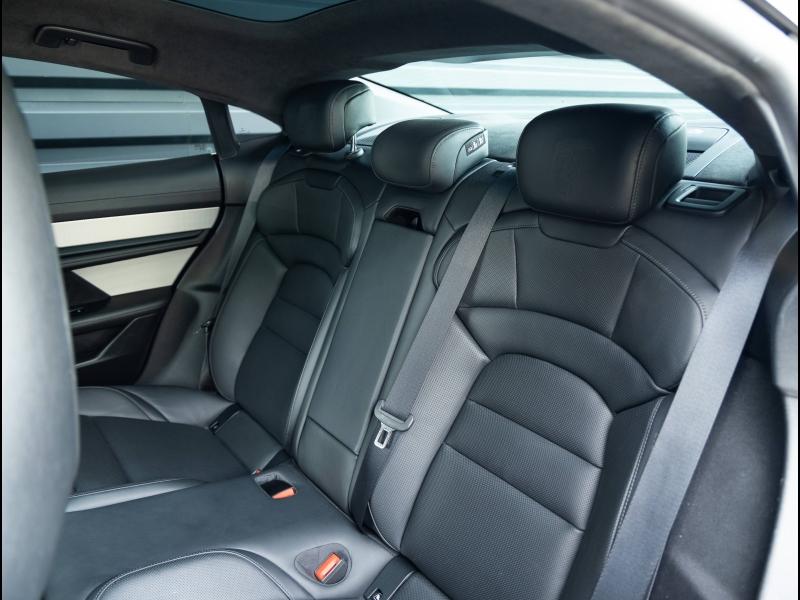 Voitures occasions PORSCHE Taycan Turbo Villeneuve-d'Ascq