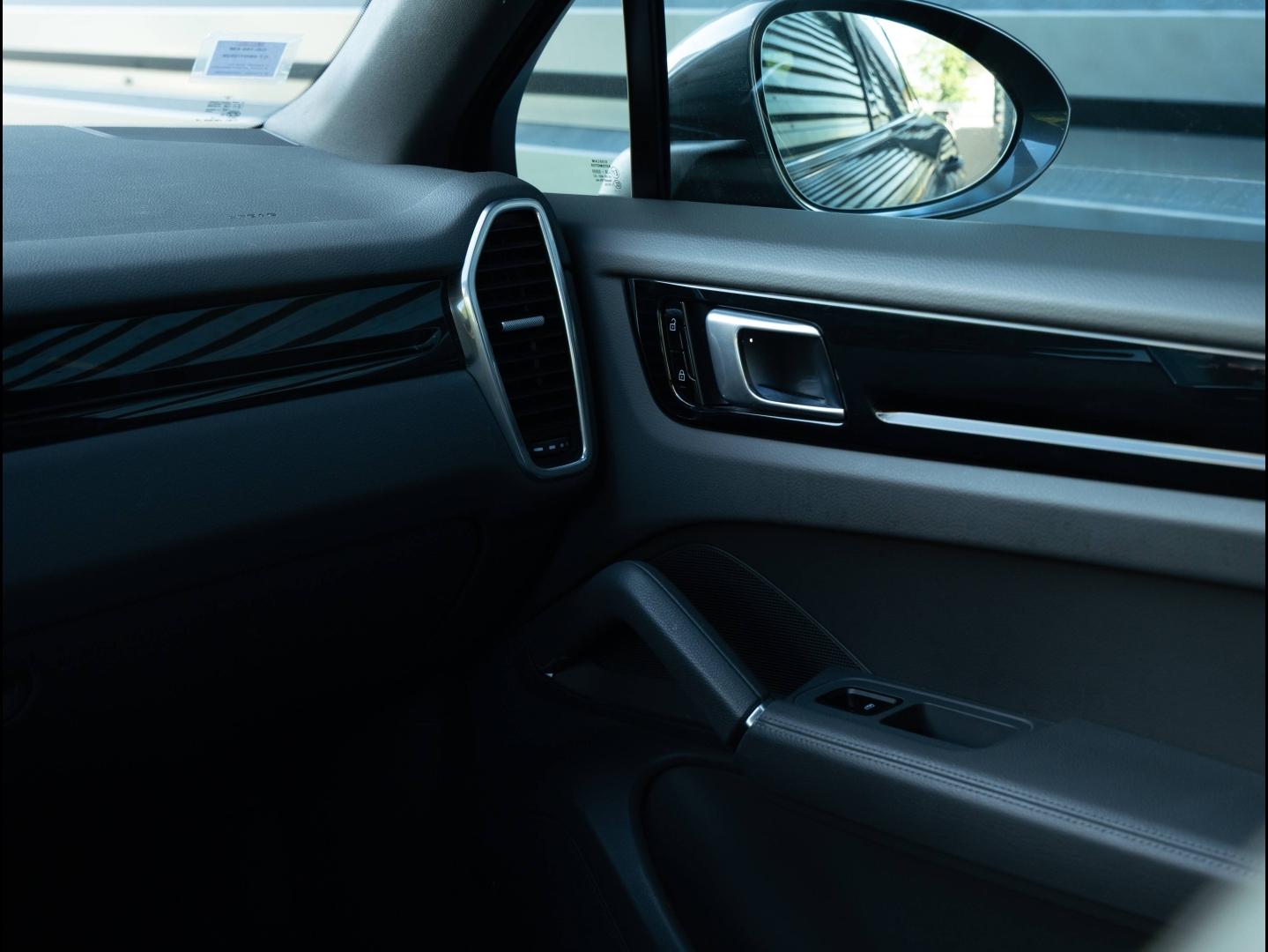 Voitures occasions PORSCHE Cayenne Coupe E-Hybrid Villeneuve-d'Ascq