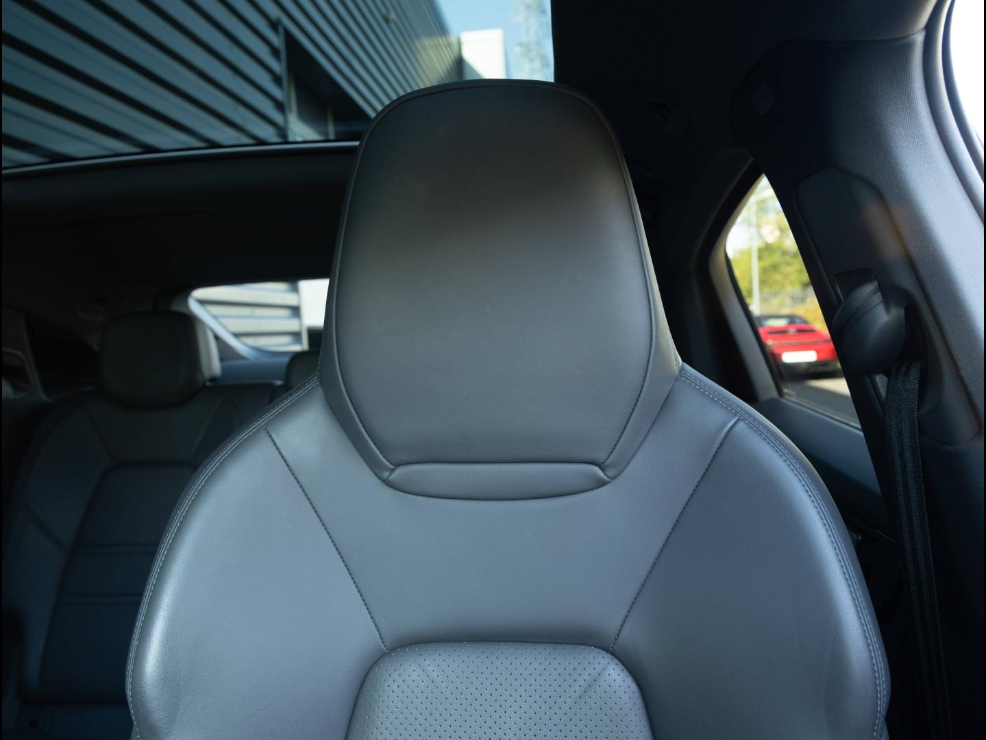 Voitures occasions PORSCHE Cayenne Coupe E-Hybrid Villeneuve-d'Ascq