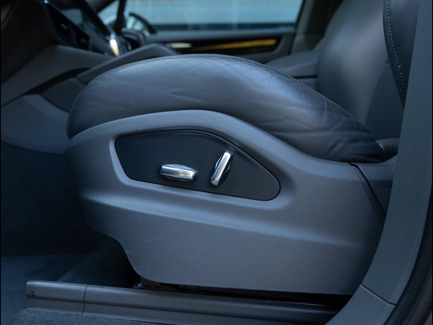 Voitures occasions PORSCHE Cayenne Coupe E-Hybrid Villeneuve-d'Ascq