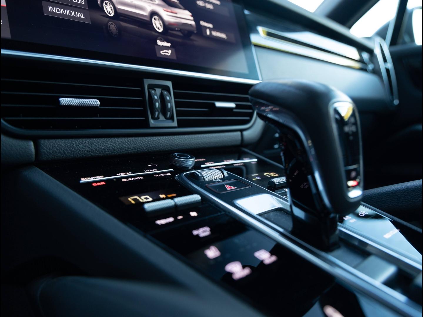 Voitures occasions PORSCHE Cayenne Coupe E-Hybrid Villeneuve-d'Ascq