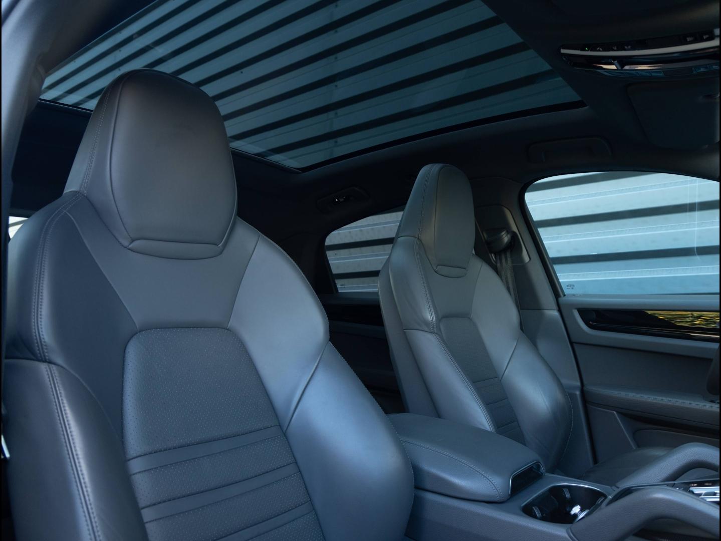Voitures occasions PORSCHE Cayenne Coupe E-Hybrid Villeneuve-d'Ascq