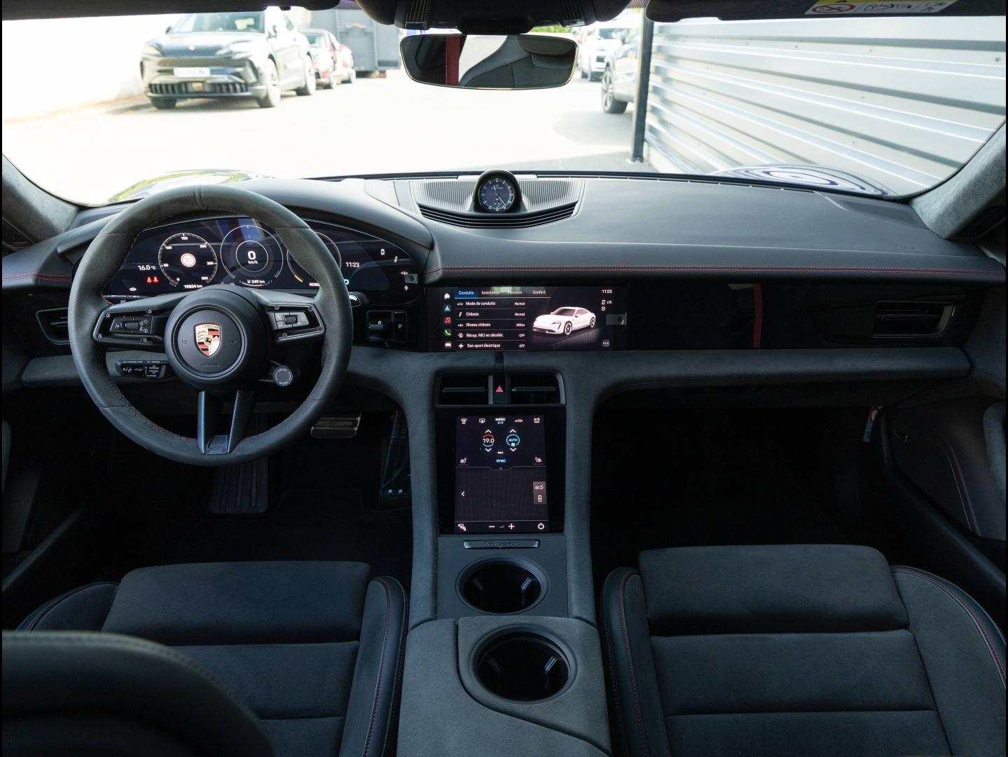 Voitures occasions PORSCHE Taycan GTS Villeneuve-d'Ascq