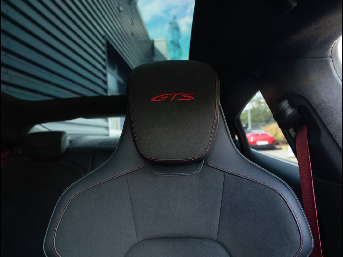 Voitures occasions PORSCHE Taycan GTS Villeneuve-d'Ascq