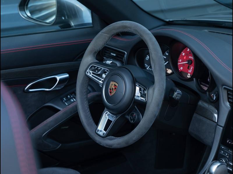 Voitures occasions PORSCHE 911 Cabriolet Carrera 4 GTS Villeneuve-d'Ascq
