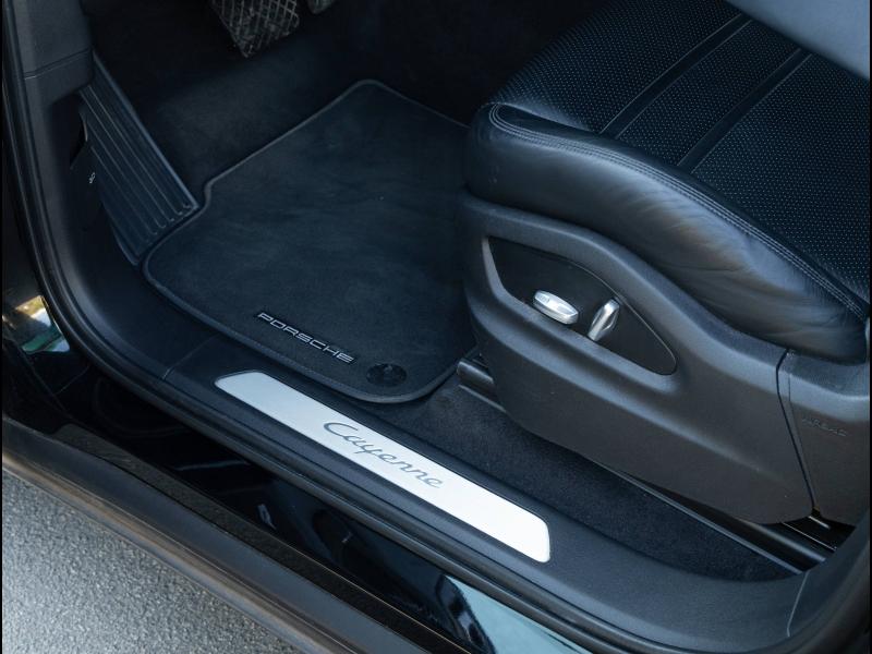 Voitures occasions PORSCHE Cayenne Coupe E-Hybrid Villeneuve-d'Ascq