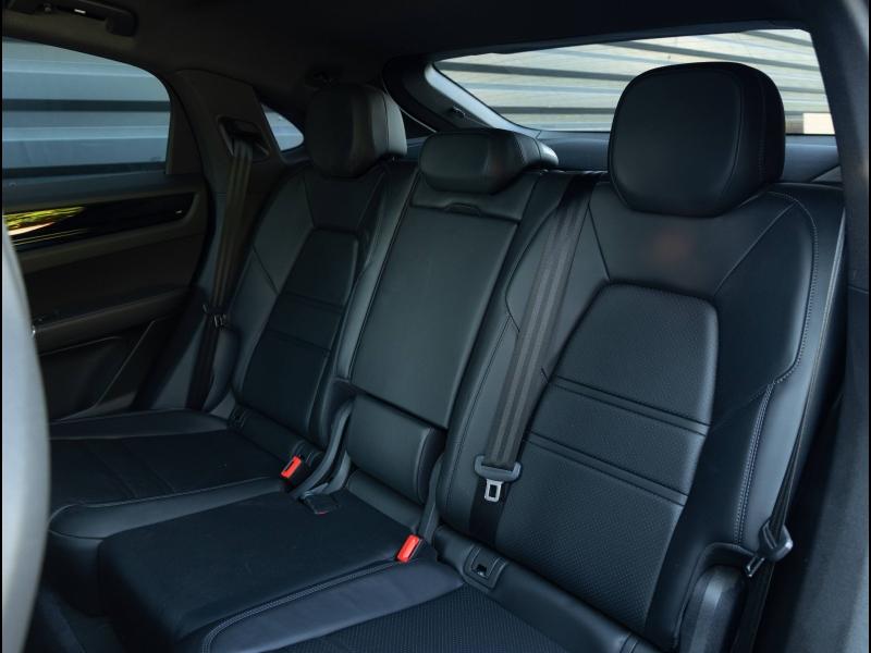 Voitures occasions PORSCHE Cayenne Coupe E-Hybrid Villeneuve-d'Ascq