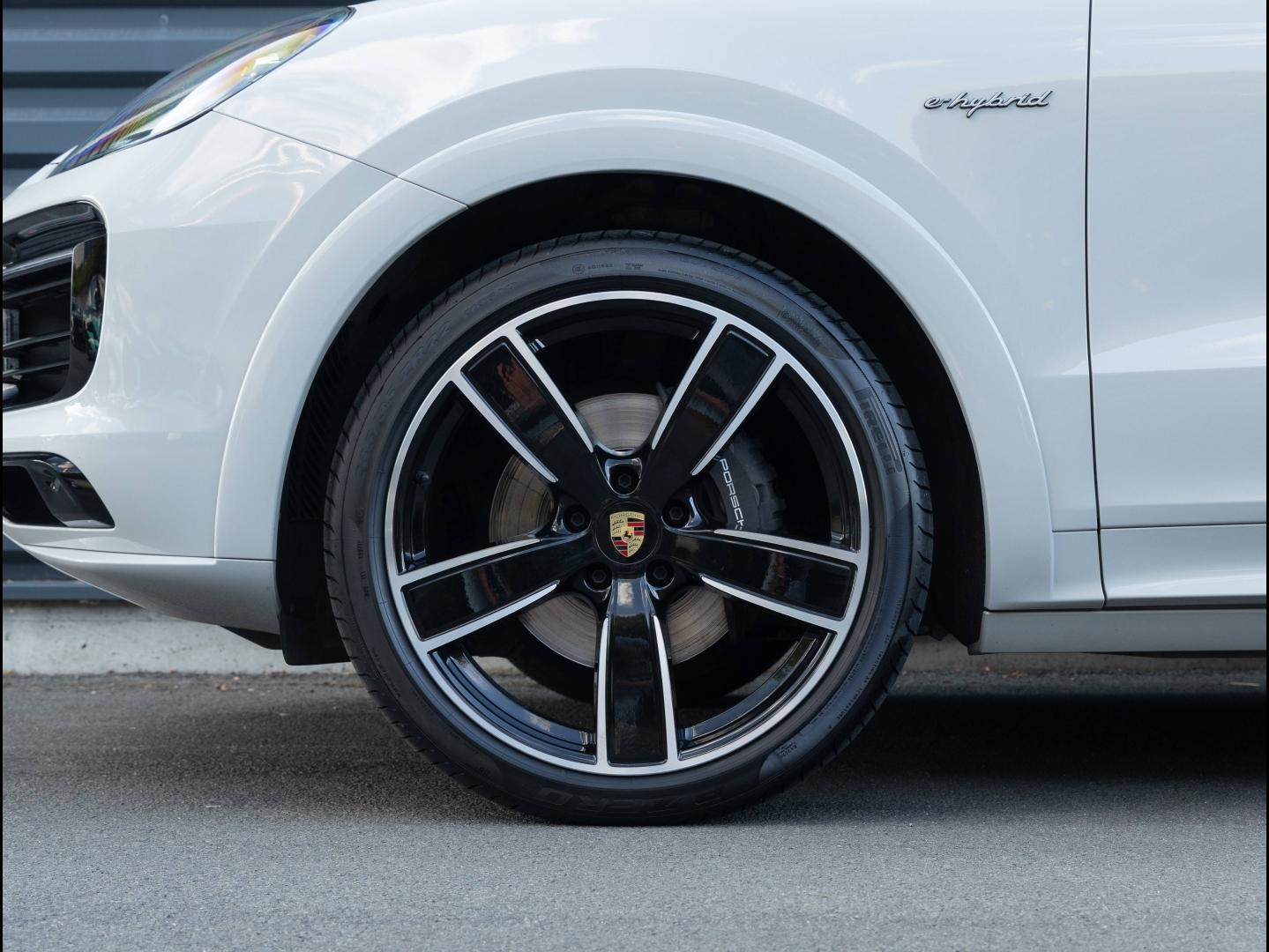 Voitures occasions PORSCHE Cayenne Coupe E-Hybrid Platinum Ed Villeneuve-d'Ascq