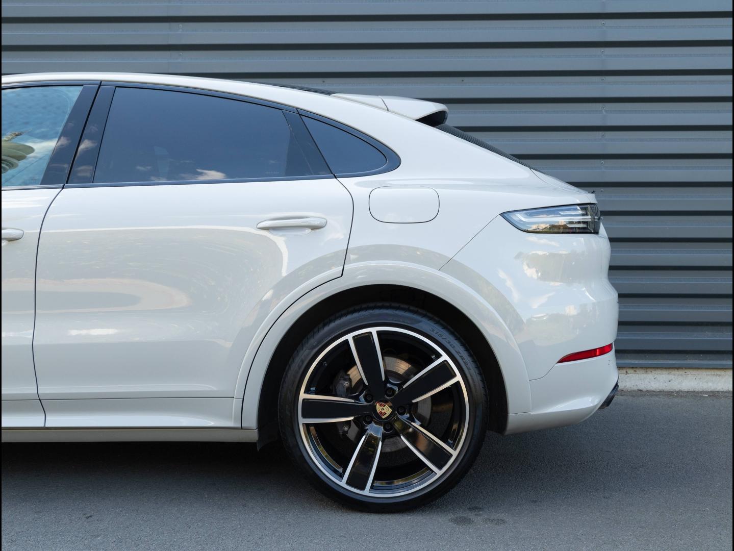 Voitures occasions PORSCHE Cayenne Coupe E-Hybrid Platinum Ed Villeneuve-d'Ascq