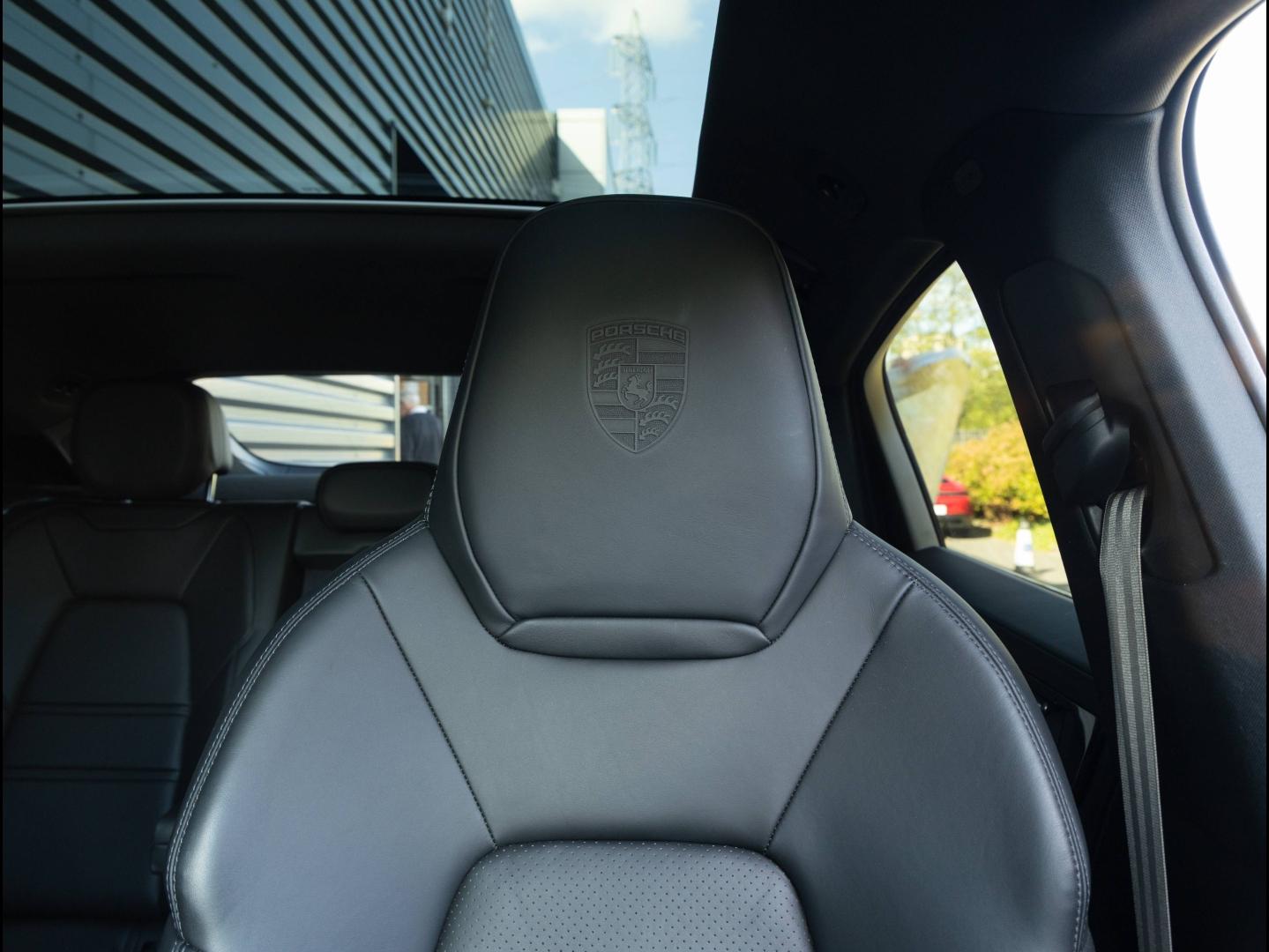 Voitures occasions PORSCHE Cayenne Coupe E-Hybrid Platinum Ed Villeneuve-d'Ascq