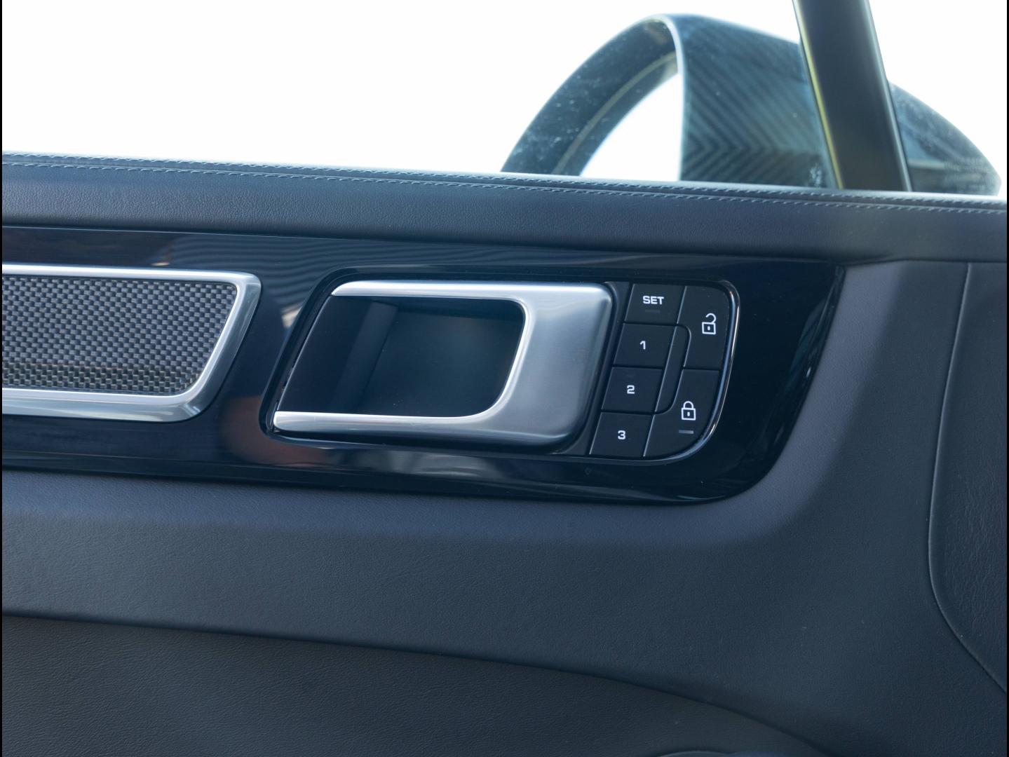Voitures occasions PORSCHE Cayenne Coupe E-Hybrid Platinum Ed Villeneuve-d'Ascq