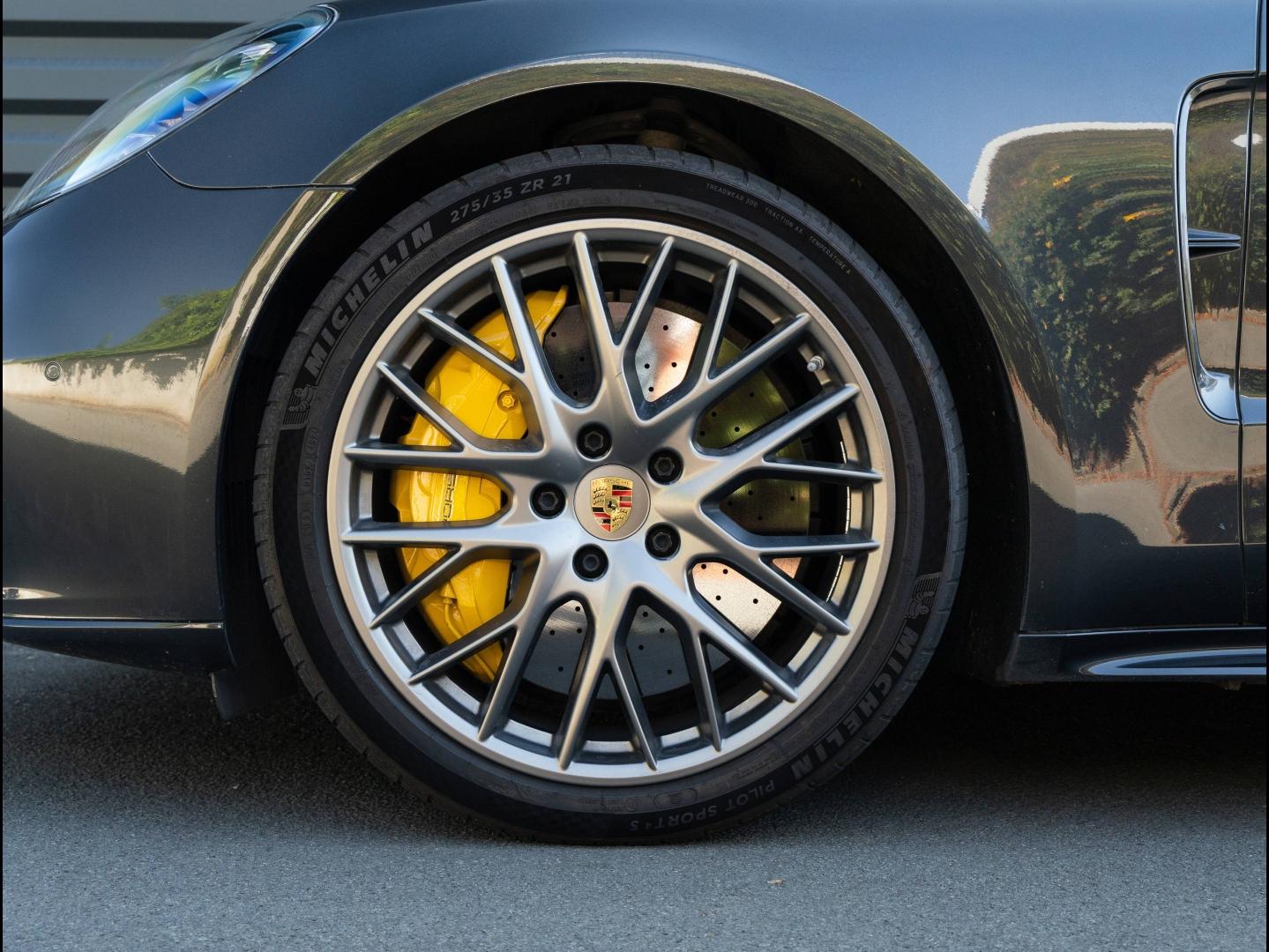 Voitures occasions PORSCHE Panamera Spt Turismo Turbo S E-Hybrid Villeneuve-d'Ascq