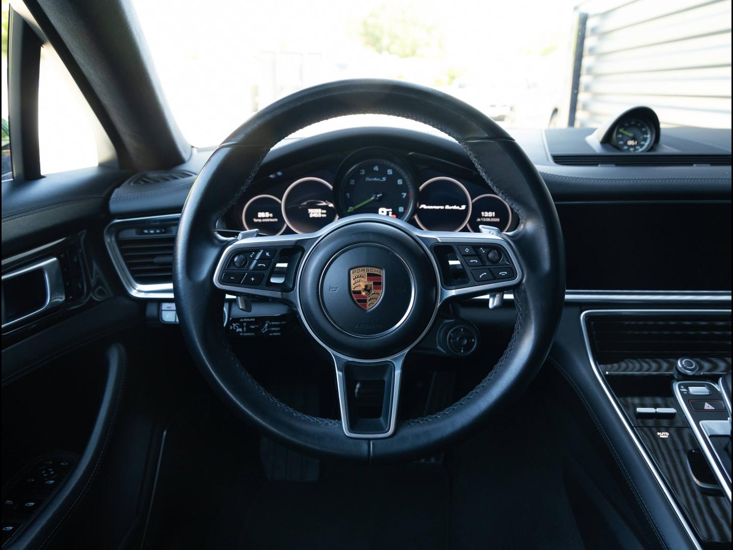 Voitures occasions PORSCHE Panamera Spt Turismo Turbo S E-Hybrid Villeneuve-d'Ascq