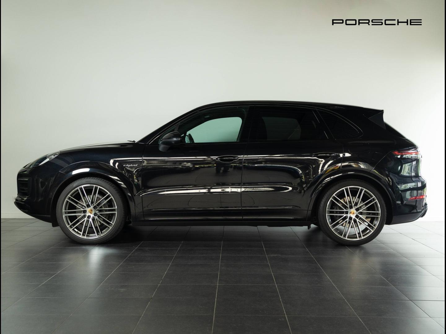 Voitures occasions PORSCHE CAYENNE E-Hybrid Villeneuve-d'Ascq