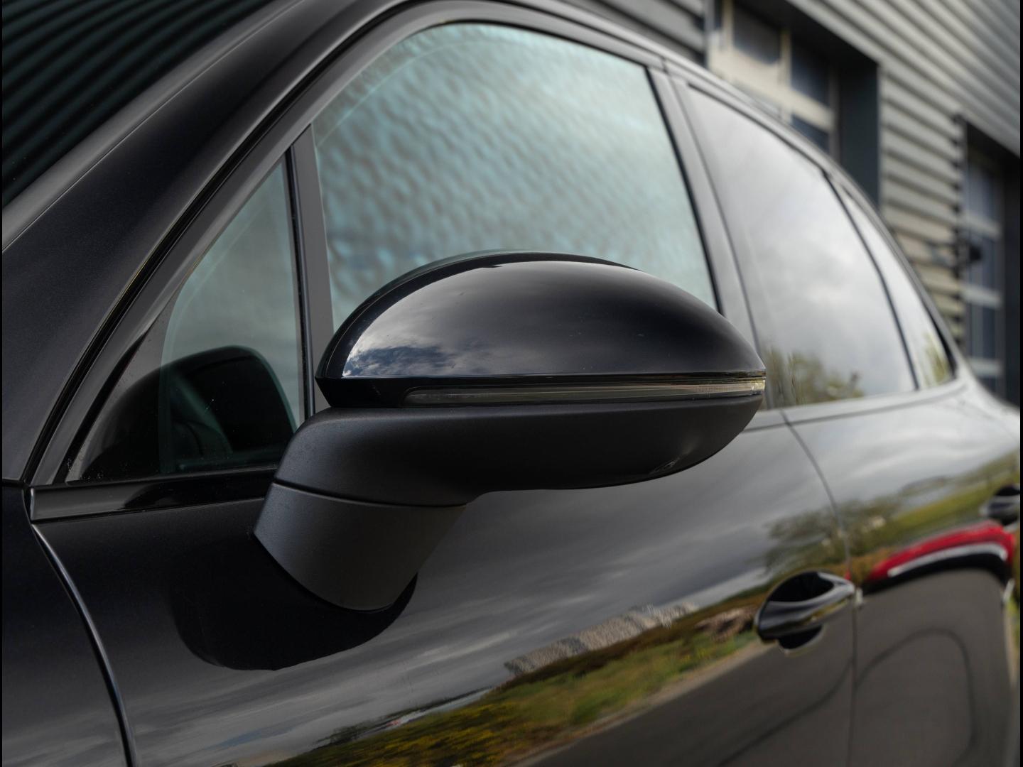 Voitures occasions PORSCHE CAYENNE E-Hybrid Villeneuve-d'Ascq