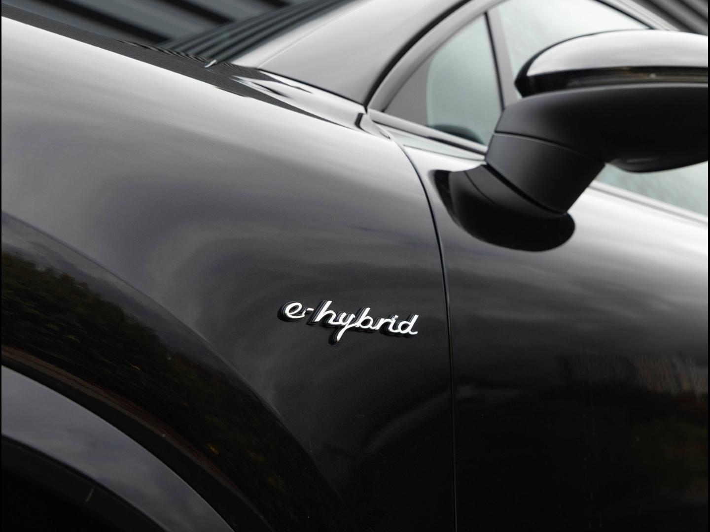 Voitures occasions PORSCHE CAYENNE E-Hybrid Villeneuve-d'Ascq