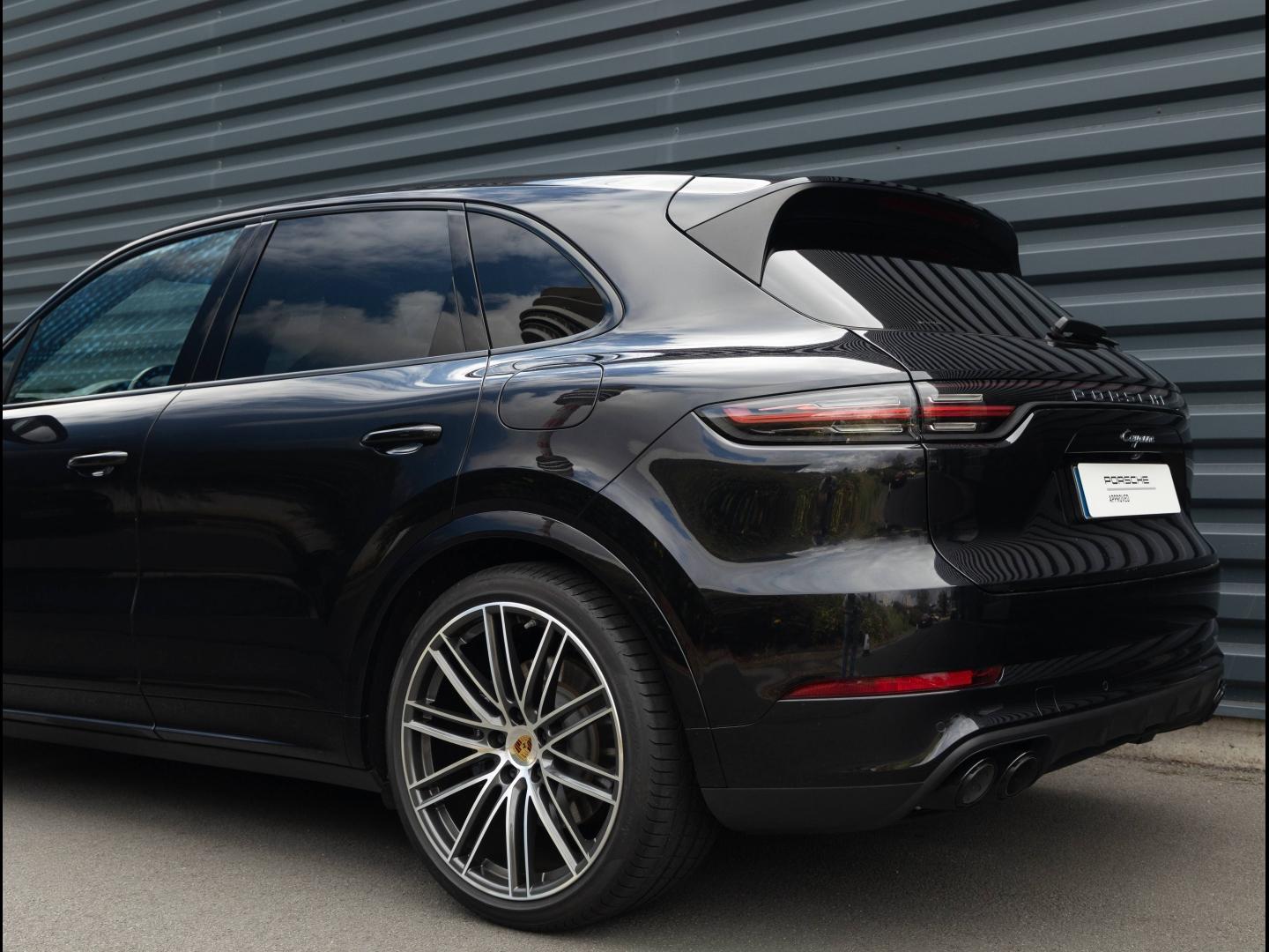 Voitures occasions PORSCHE CAYENNE E-Hybrid Villeneuve-d'Ascq