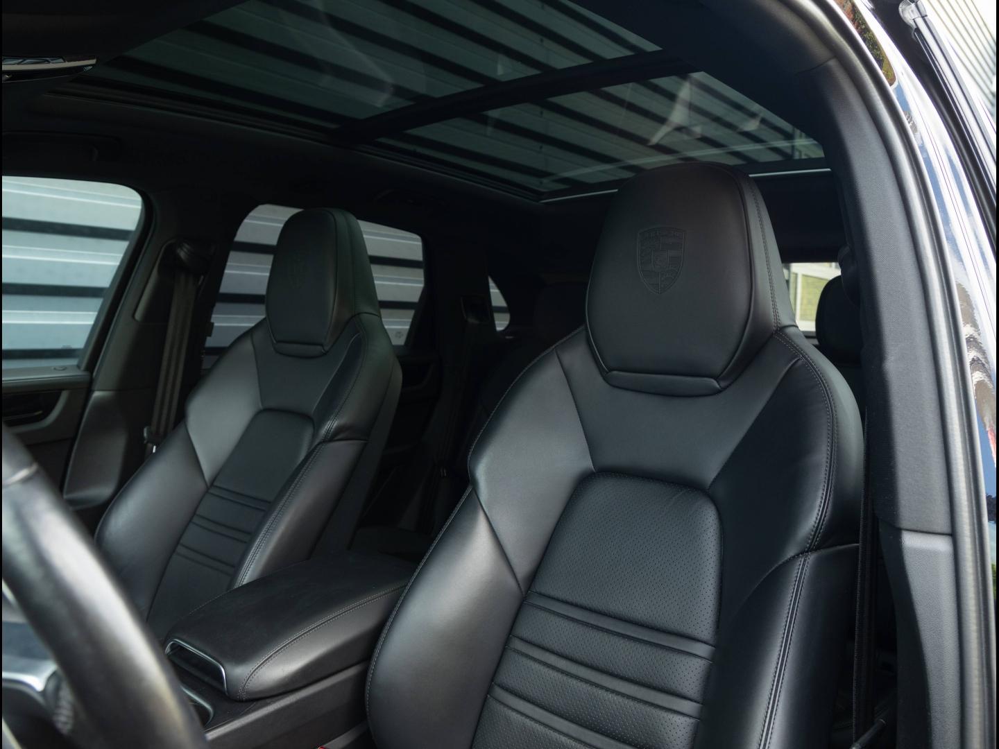 Voitures occasions PORSCHE CAYENNE E-Hybrid Villeneuve-d'Ascq