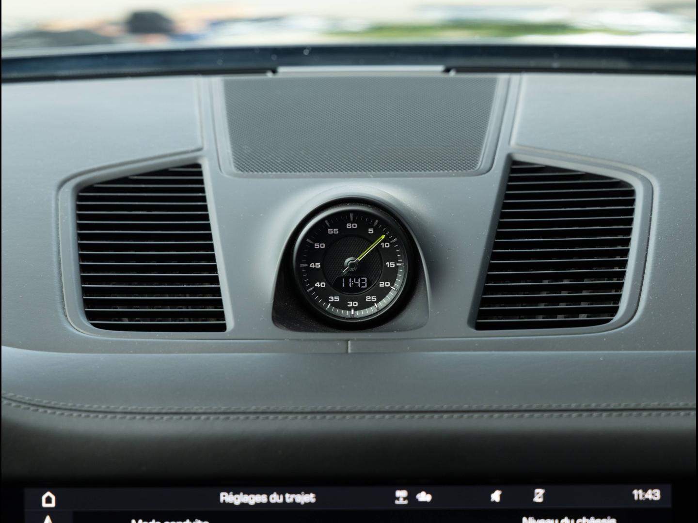 Voitures occasions PORSCHE CAYENNE E-Hybrid Villeneuve-d'Ascq