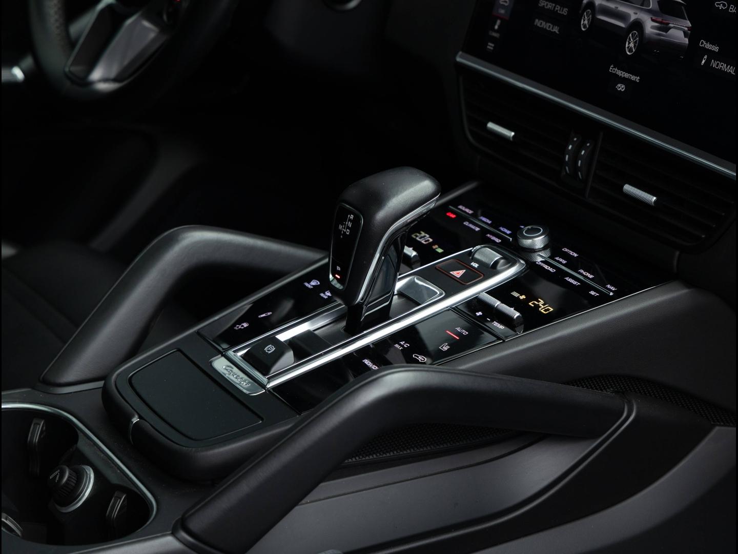 Voitures occasions PORSCHE CAYENNE E-Hybrid Villeneuve-d'Ascq