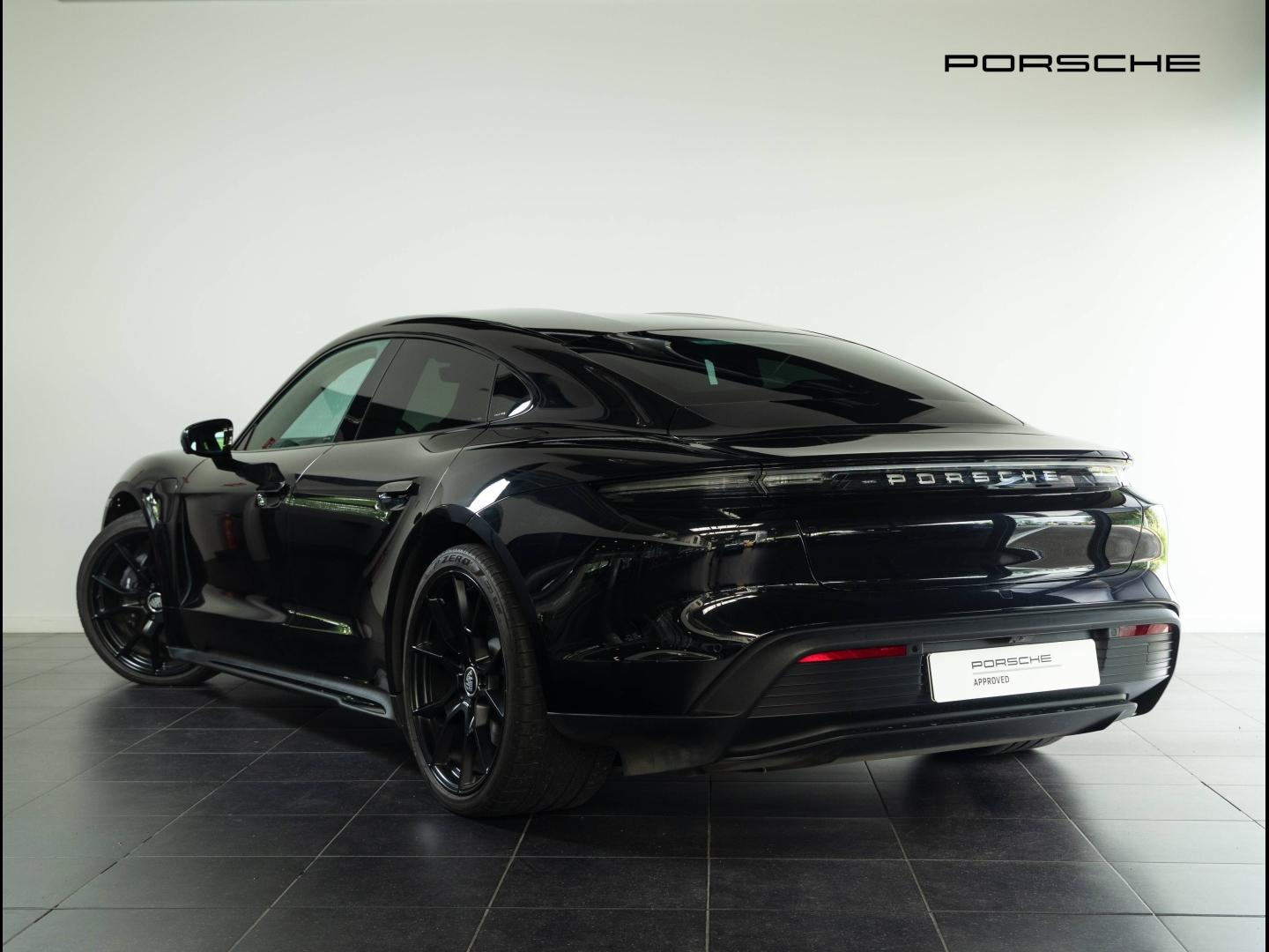 Voitures occasions PORSCHE Taycan Base Villeneuve-d'Ascq