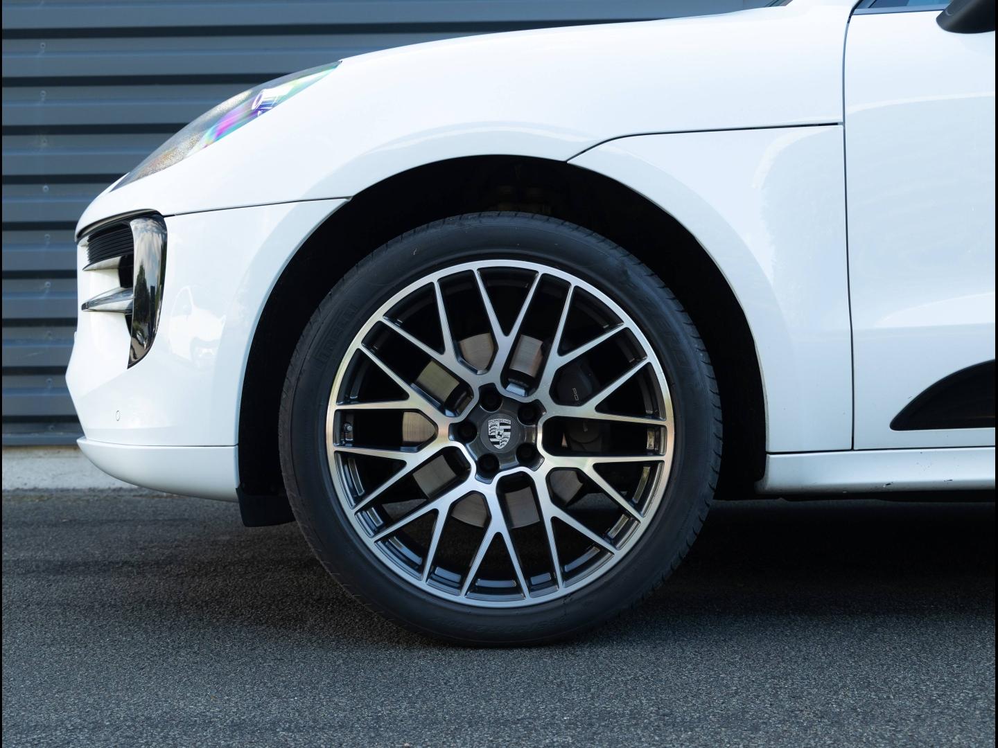 Voitures occasions PORSCHE MACAN Base Villeneuve-d'Ascq