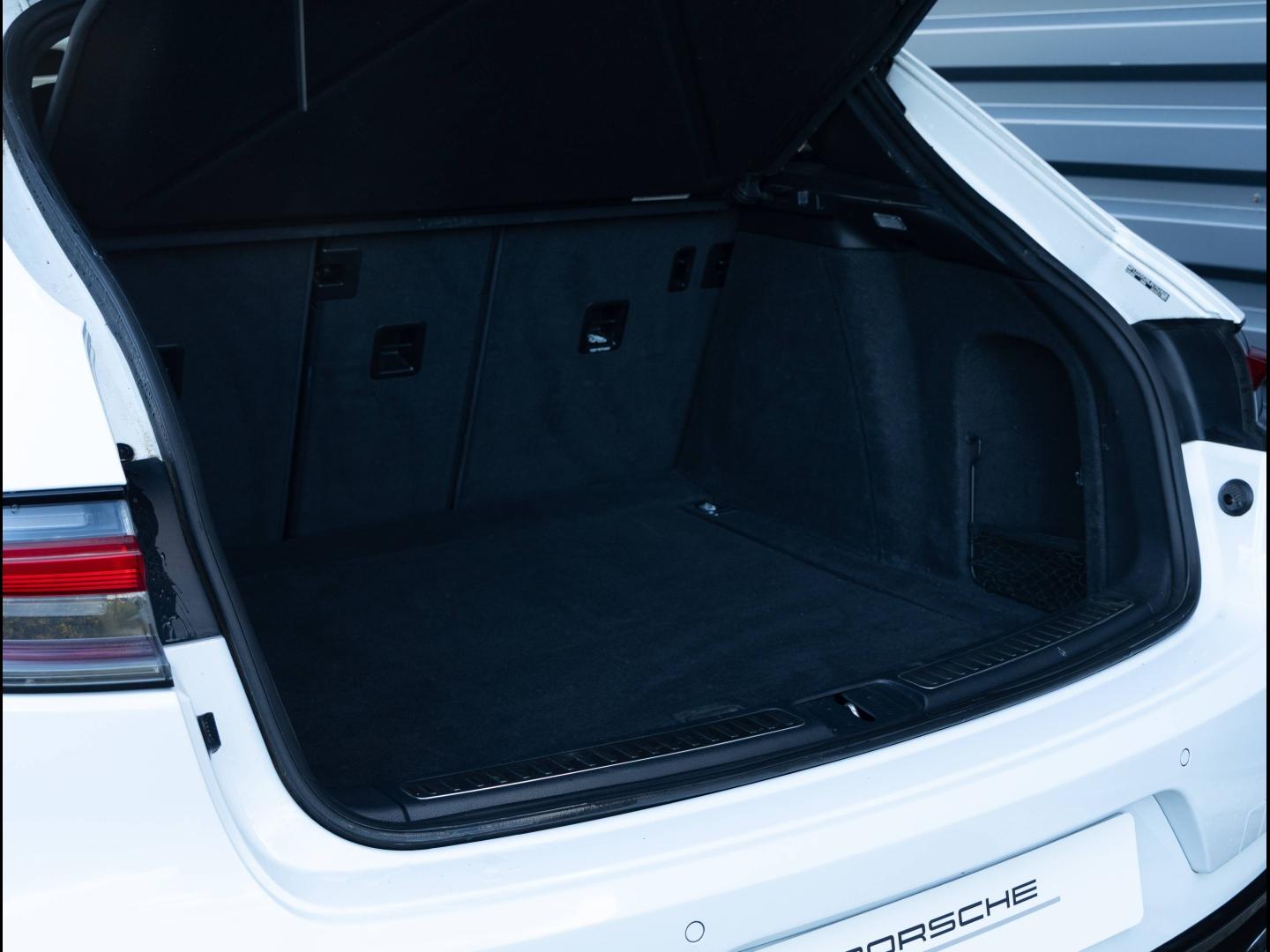 Voitures occasions PORSCHE MACAN Base Villeneuve-d'Ascq