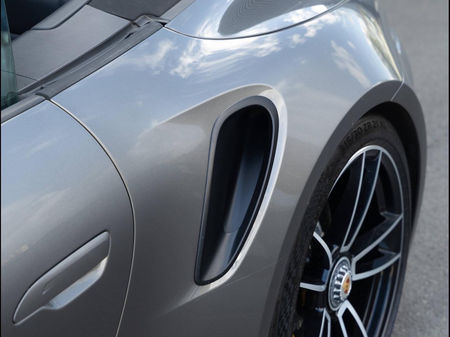 Voitures occasions PORSCHE 911 Cabriolet Turbo S Villeneuve-d'Ascq