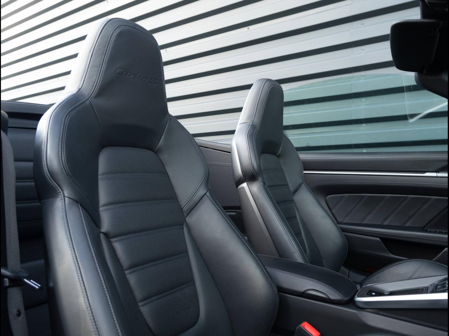 Voitures occasions PORSCHE 911 Cabriolet Turbo S Villeneuve-d'Ascq