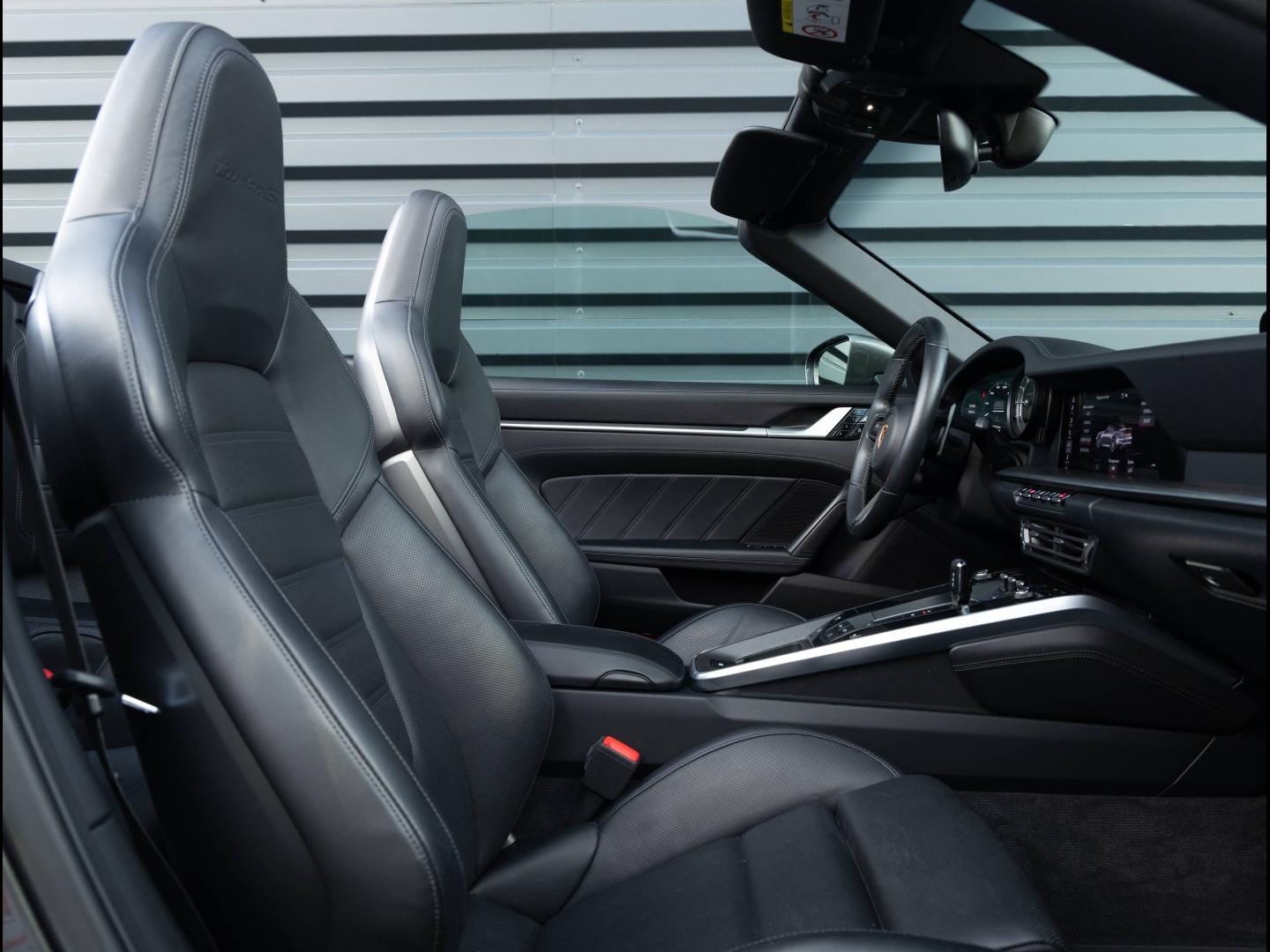 Voitures occasions PORSCHE 911 Cabriolet Turbo S Villeneuve-d'Ascq