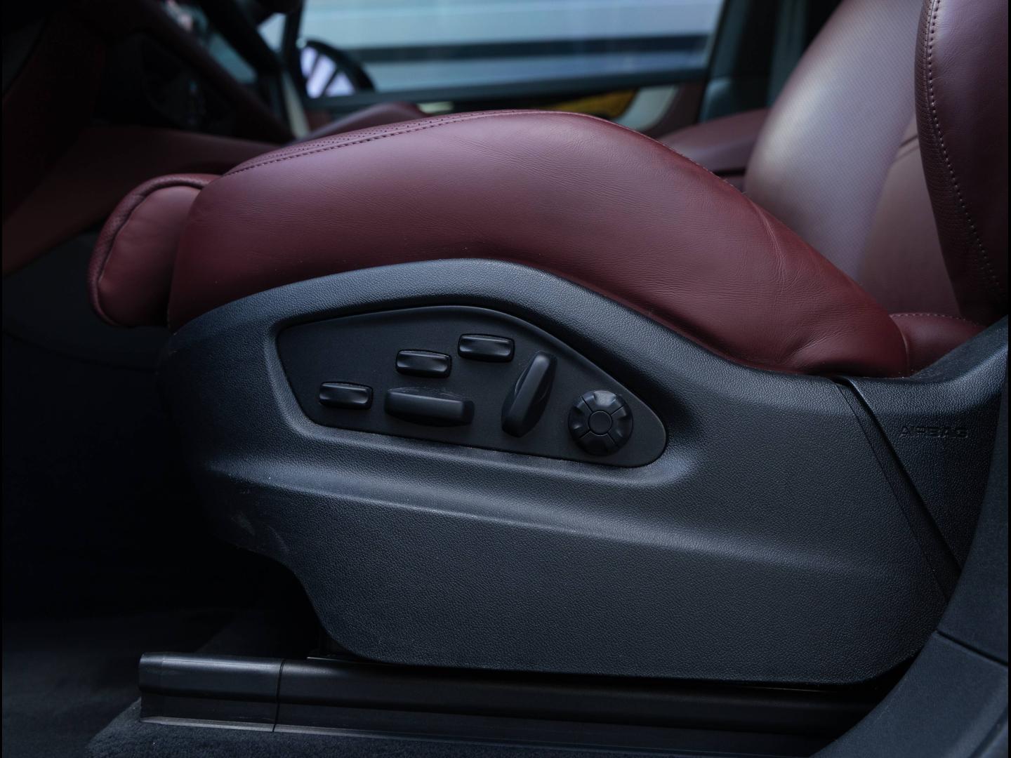 Voitures occasions PORSCHE Cayenne Coupe S E-Hybrid Villeneuve-d'Ascq