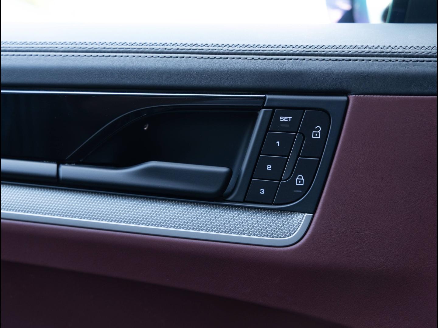 Voitures occasions PORSCHE Cayenne Coupe S E-Hybrid Villeneuve-d'Ascq