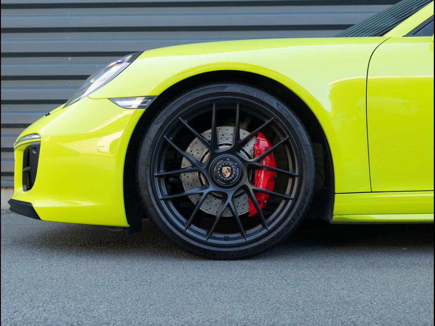 Voitures occasions PORSCHE 911 Coupe Carrera 4 GTS Villeneuve-d'Ascq