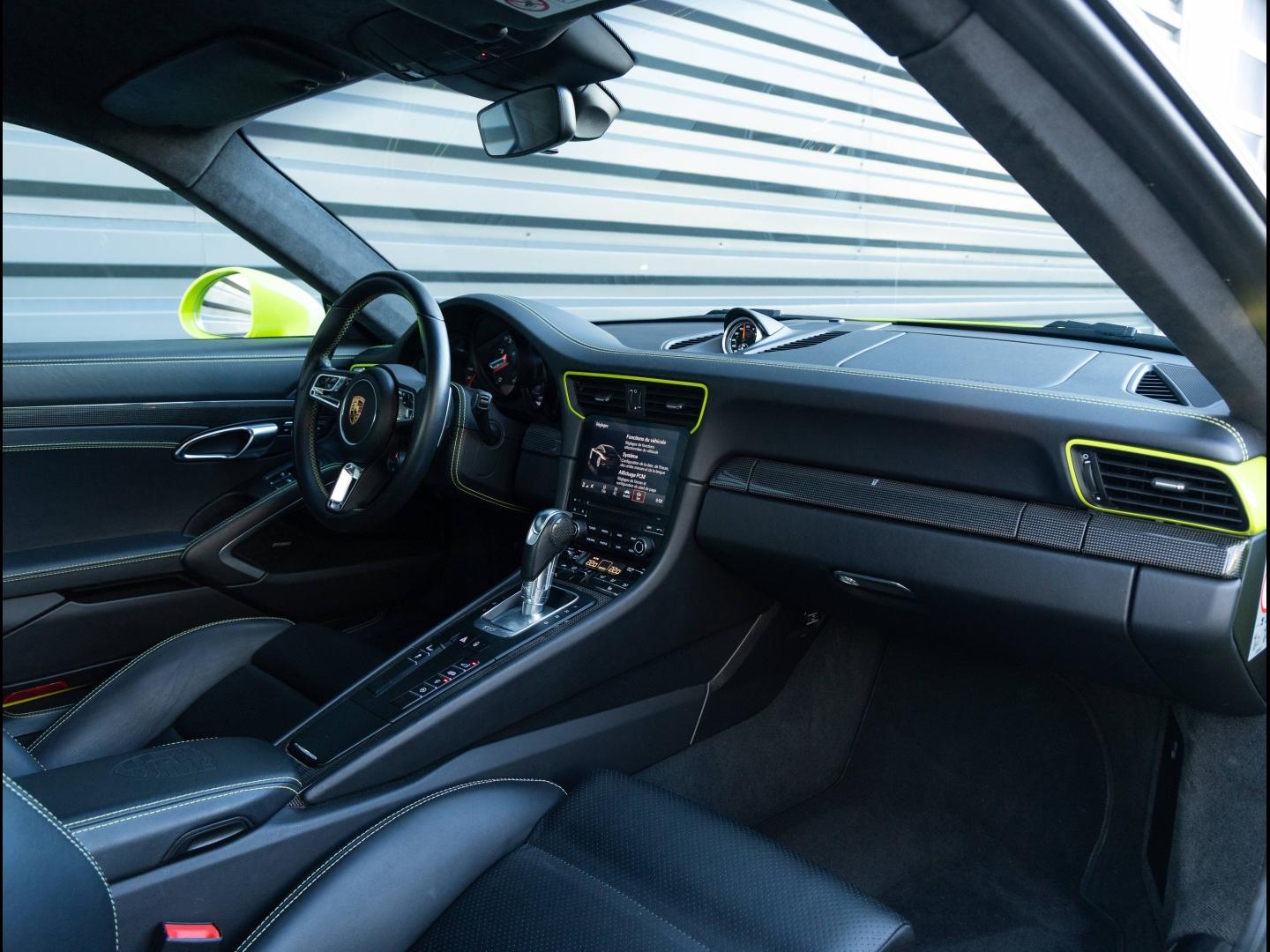 Voitures occasions PORSCHE 911 Coupe Carrera 4 GTS Villeneuve-d'Ascq