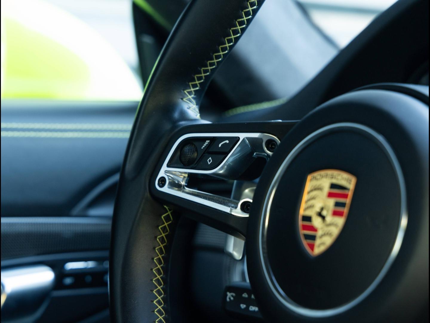 Voitures occasions PORSCHE 911 Coupe Carrera 4 GTS Villeneuve-d'Ascq