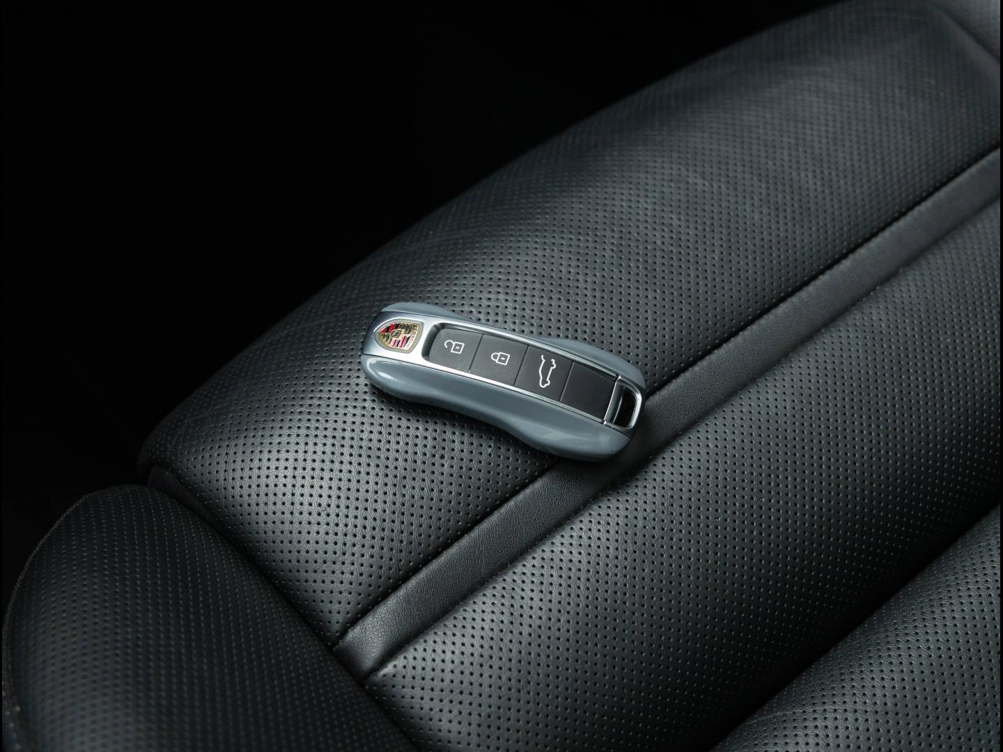 Voitures occasions PORSCHE Cayenne Coupe S E-Hybrid Villeneuve-d'Ascq